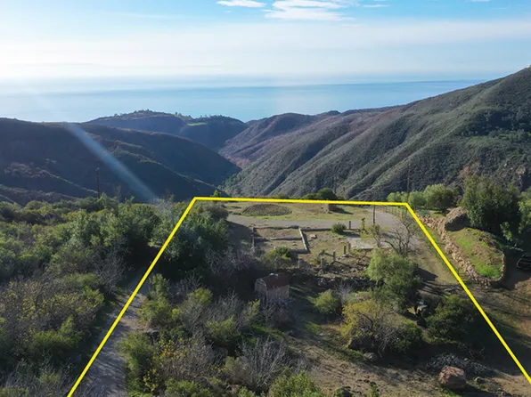 1495 Barrymore Dr, Malibu, CA 90265