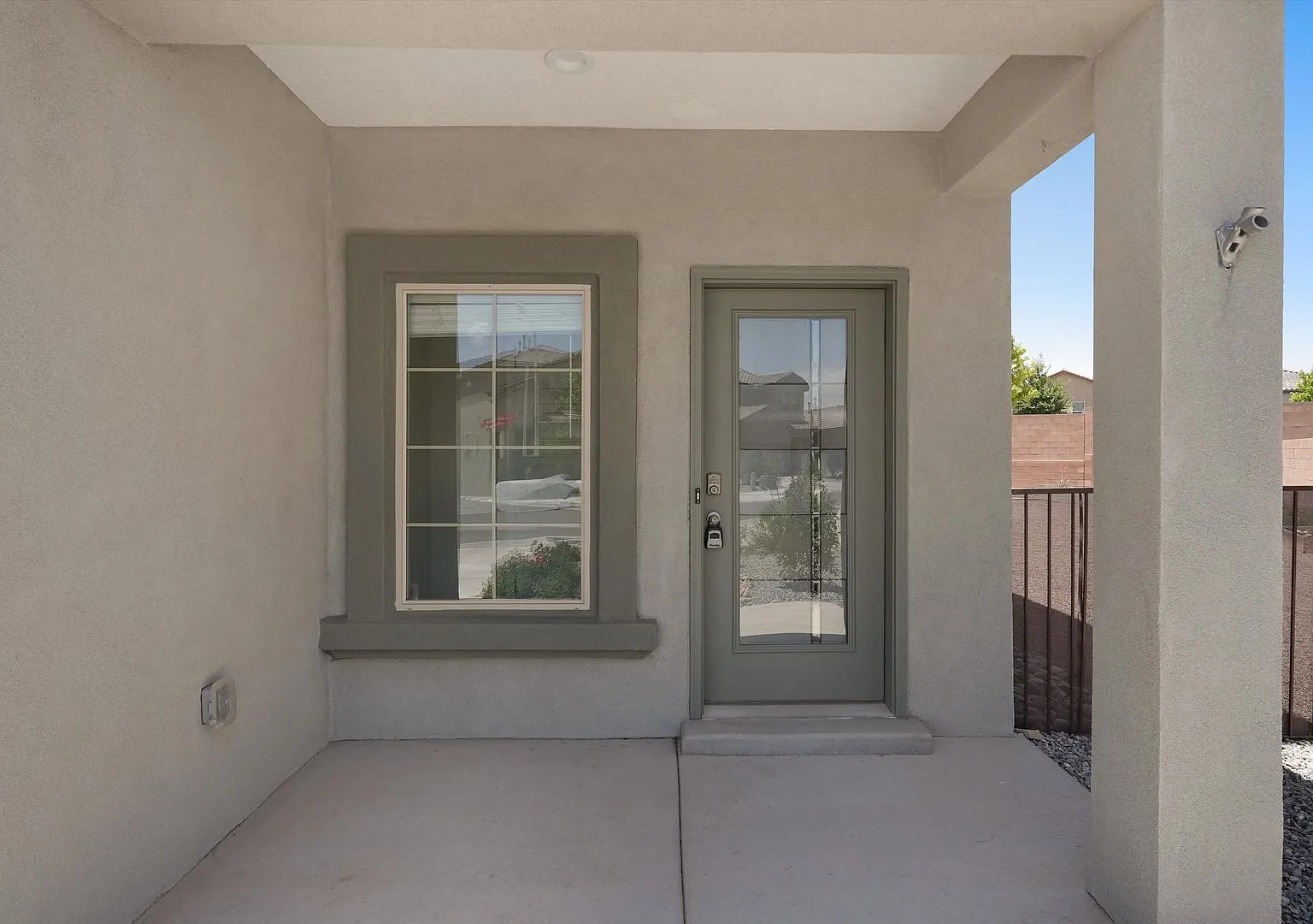 Rent Special! | Great Location! | Newer Modern Home| Spacious home and Yard | Move-In Ready!! — Photo 2