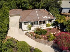 1438 Corona Dr, Glendale, CA