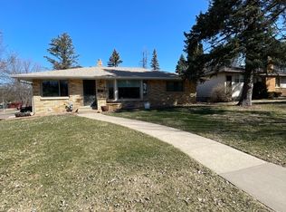 781 Iowa Ave E, Saint Paul, MN 55106