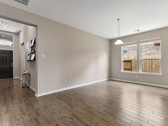 5th image of 5914 Rivergrove Bend Dr