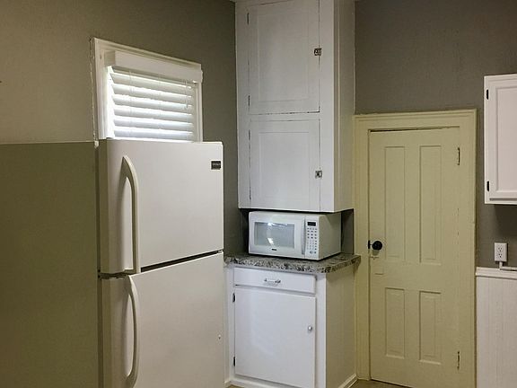 3rd image of 1811 S 16th St APT 1