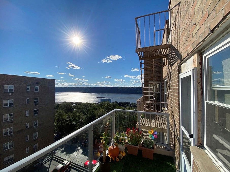 1st image of 377 N Broadway APT 726
