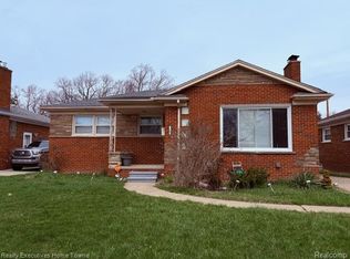 16901 Wilson Ave, Eastpointe, MI 48021