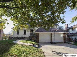 11005 Taylor St, Omaha, NE 68164