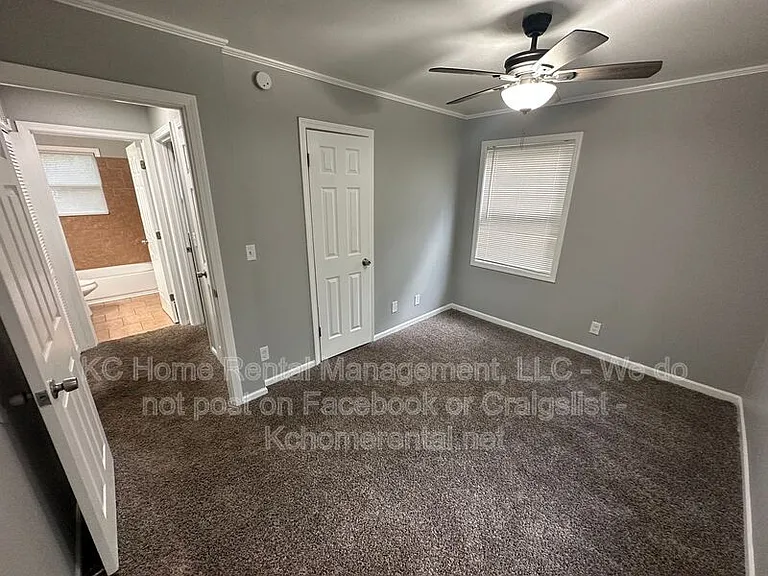 8025 Park Ave — Photo 14