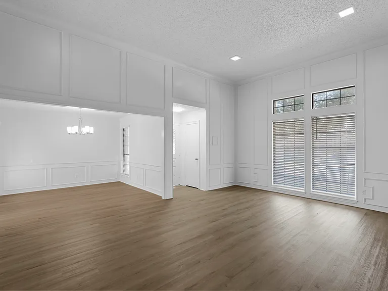 4033 Saint Christopher Ln — Photo 3