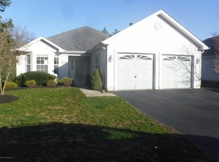 2 Meadows Ln, Whiting, NJ 08759