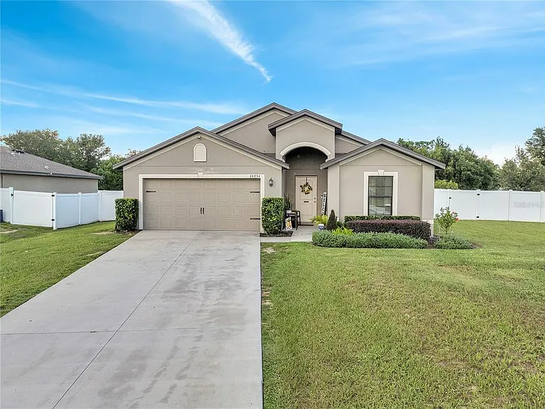 35733 Rose Moss Ave — Photo 1
