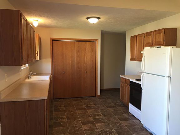 3rd image of 1223 F Ave