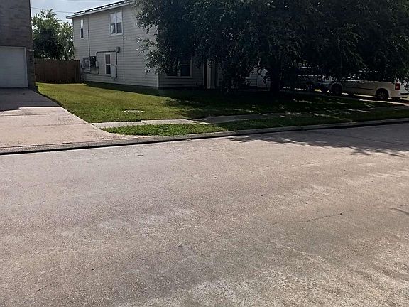 2nd image of 7707 Greenwood Point Dr