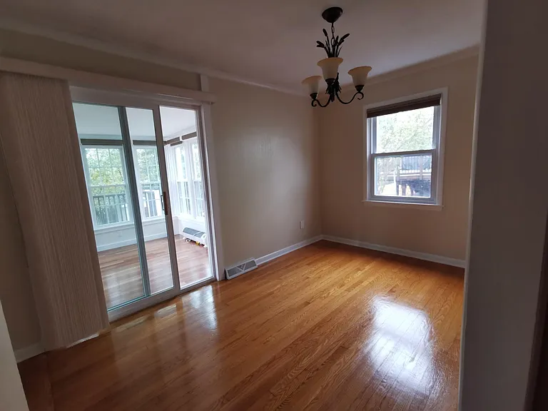 306 Washington Blvd — Photo 9