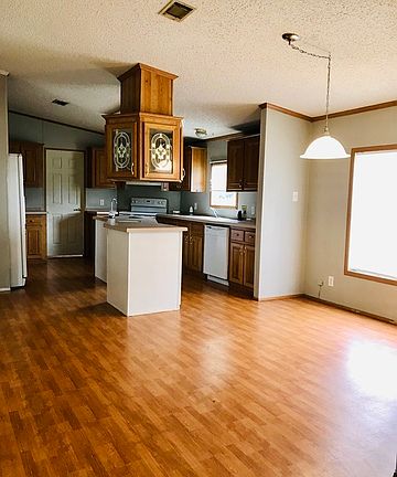 5th image of 125 Mary Ann Dr