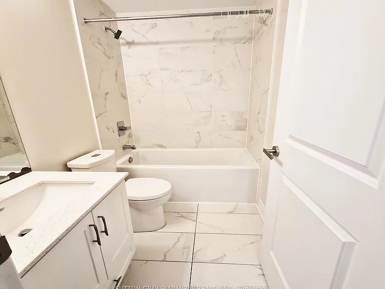 9085 Jane St #1701 — Photo 10