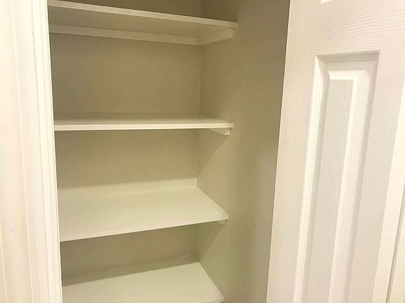 4th image of 69 Engert Ave #3A