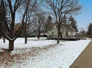 217 2nd St SE, Cook, MN 55723