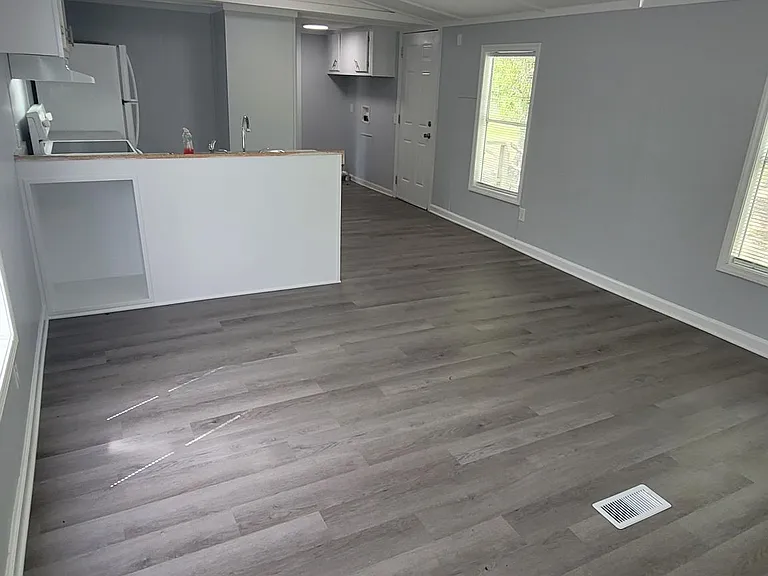 44 Racoon St — Photo 7