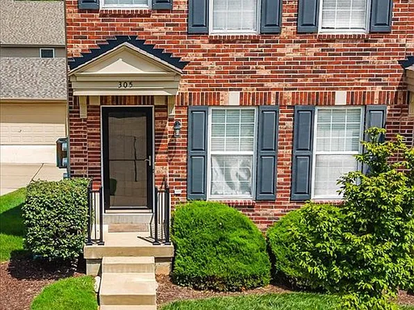 305 Willott Square Dr, Saint Peters, MO 63376