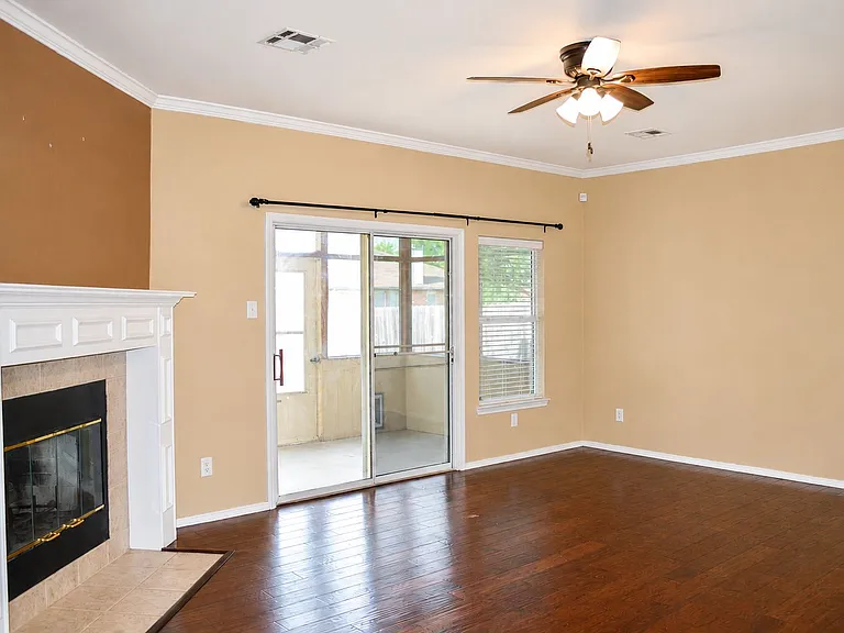 712 White Hawk Trl — Photo 20