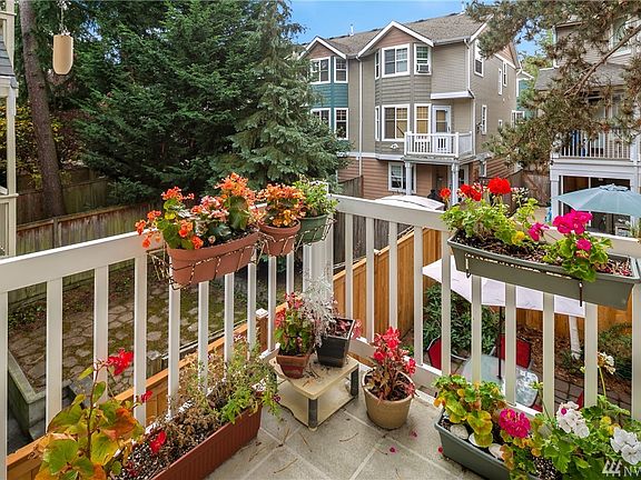5th image of 12537 27th Ave NE
