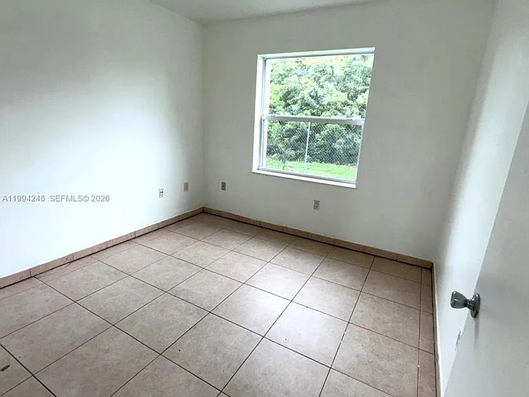 14140 NE 2nd Ct #2 — Photo 10