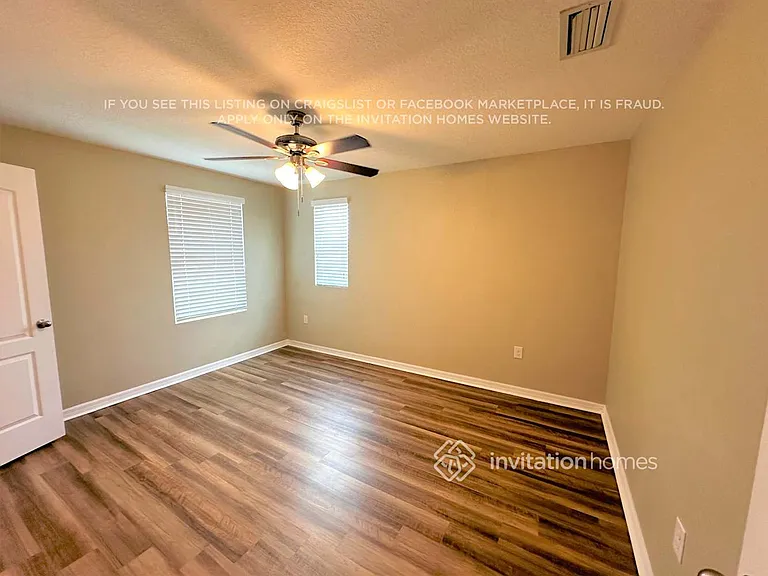 5118 11th St E — Photo 8
