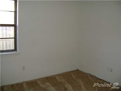 4th image of 7726 Deborah Dr