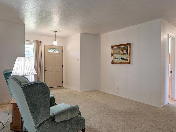 5th image of 518 Allen Ave