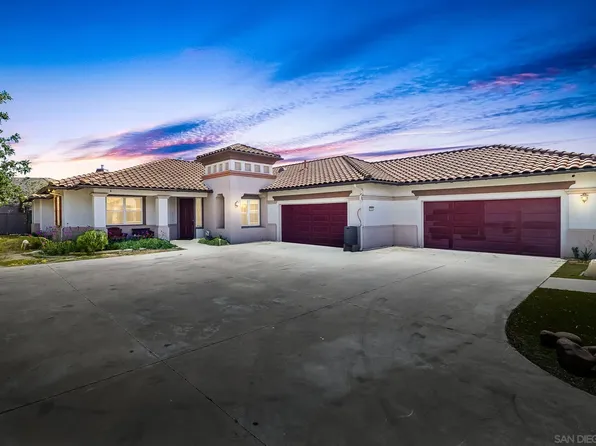 1313 Cresta Loma Dr, Fallbrook, CA 92028