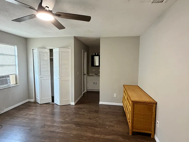 1405 Paula Dr — Photo 18