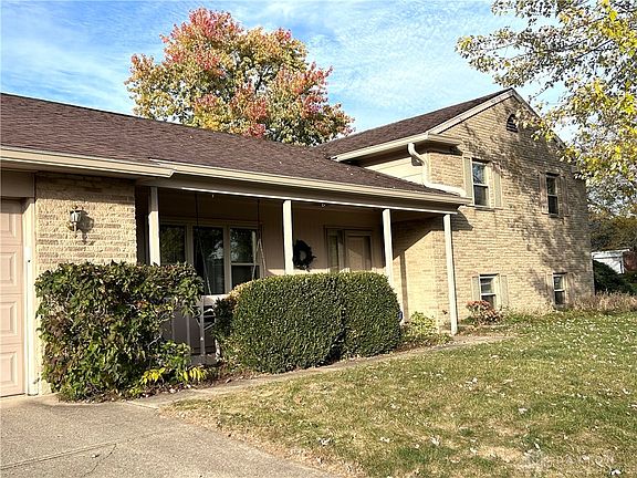 5th image of 4011 Willow Creek Dr