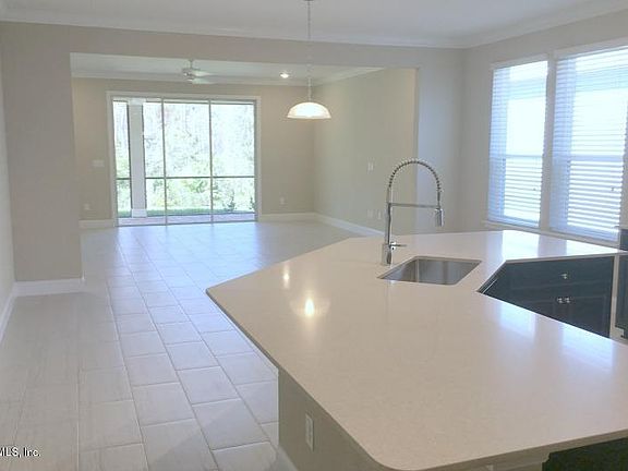 4th image of 2900 Las Calinas Blvd