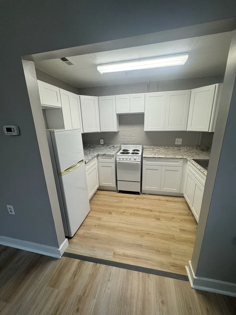 Peabody Apartments — Photo 1