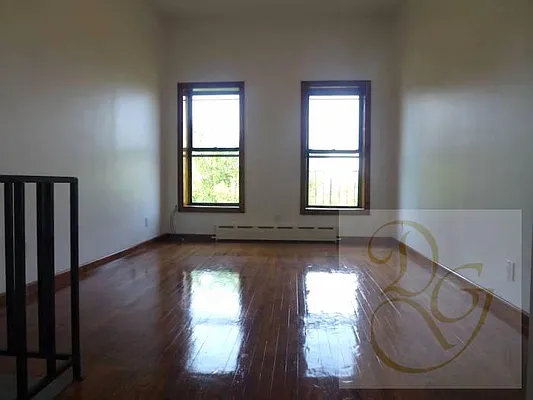 Rented by Dorsa Group | media 28