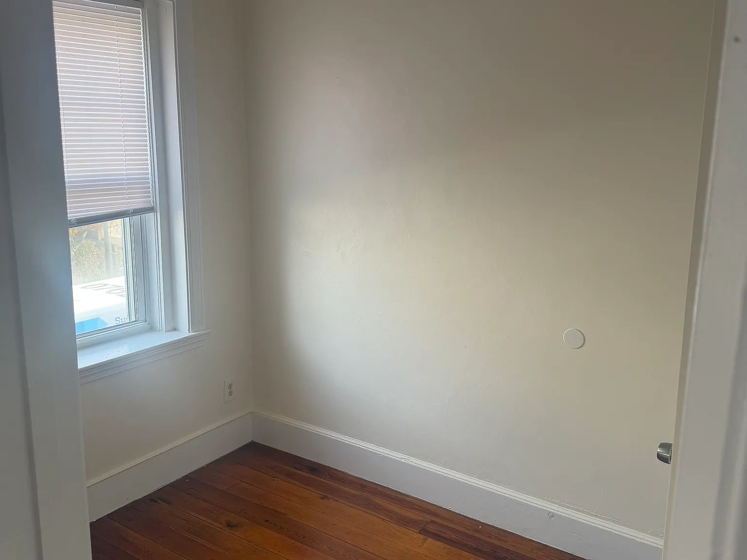 2 bed, 1000 sqft, $2,650 — Photo 4