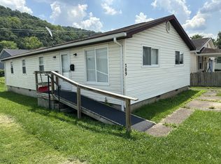 209 Dupont Ave, Nitro, WV