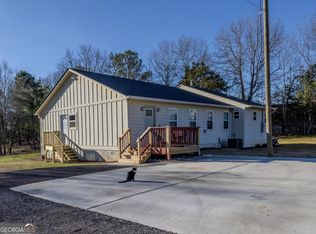 1959 Pucketts Dr SW, Lilburn, GA 30047