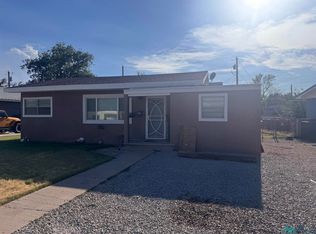 1019 Birch Ln, Carlsbad, NM 88220