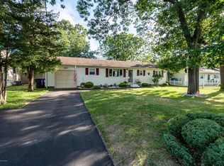 60 Burnt Tavern Rd, Brick, NJ 08724