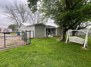 804 E Jefferson Ave, Whitney, TX 76692