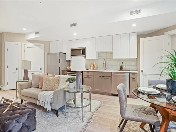 5 Logan Cir NW, Washington, DC