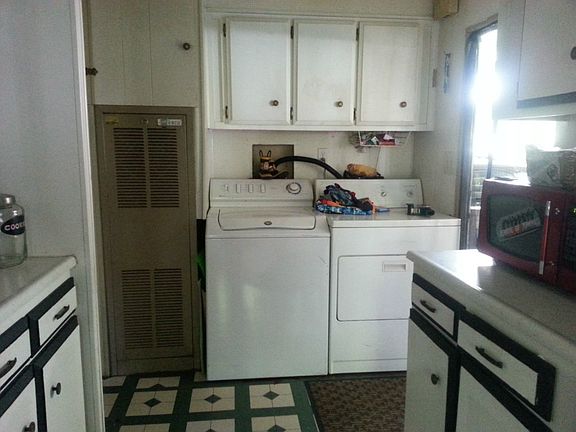 5th image of 11819 65th Pl NE