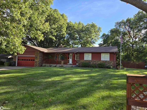 2524 Surrey Rd, Burlington, IA 52601