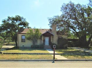 1101 S Concho Ave, Sonora, TX 76950