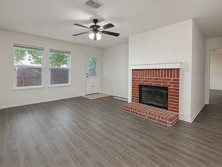 12988 Galaxy Dr — Photo 5
