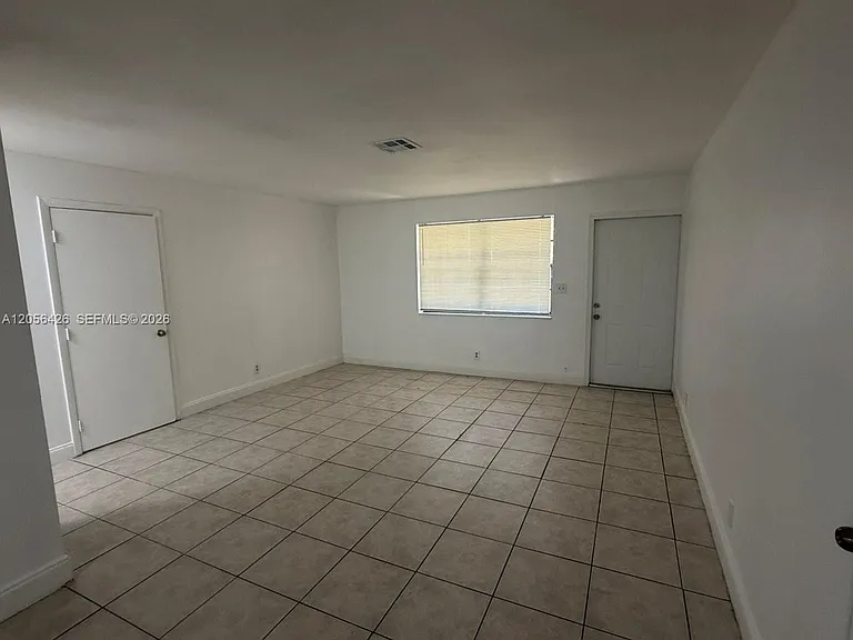 1132 NE 5th Ave #2 — Photo 4