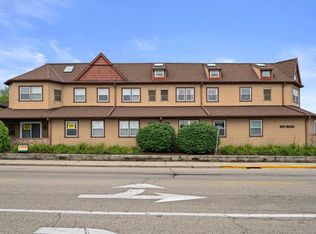Beachside, Pewaukee, WI 53072