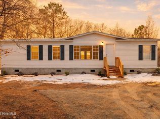 416 Lea Dr, Hampstead, NC 28443