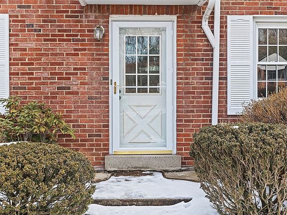4th image of 106 McGinley Dr