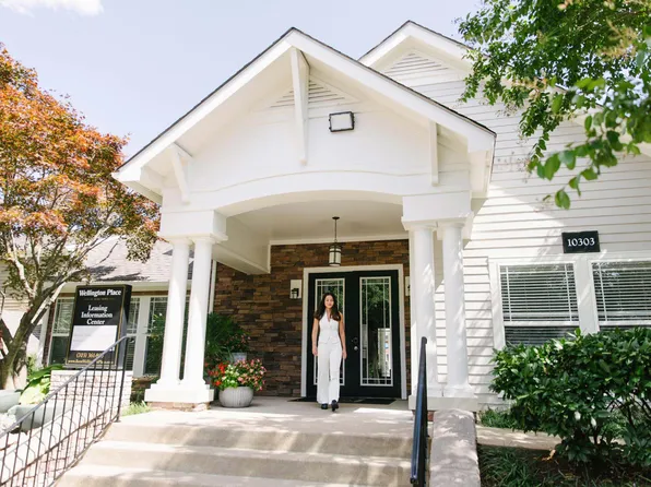 Wellington Place at Olde Town